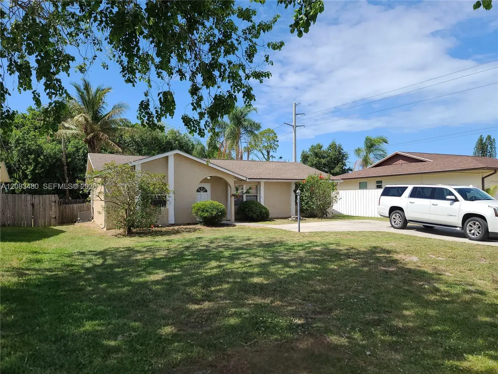 3 bedroom 2 bath Residential for sale at 3013 SE Bamboo St, Stuart FL 34997