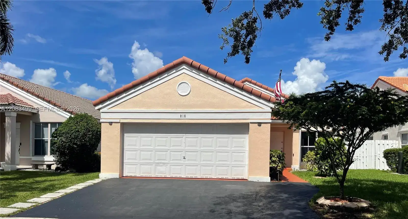 3 bedroom 2 bath Residential for sale at 816 Sand Creek Cir, Weston FL 33327
