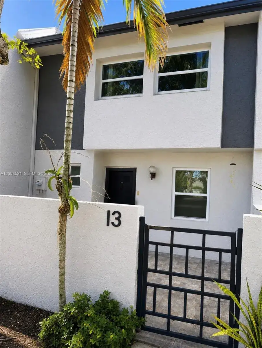 2 bedroom 2 bath Residential Lease for rent at 14115 SW 66th St # I3, Miami FL 33183