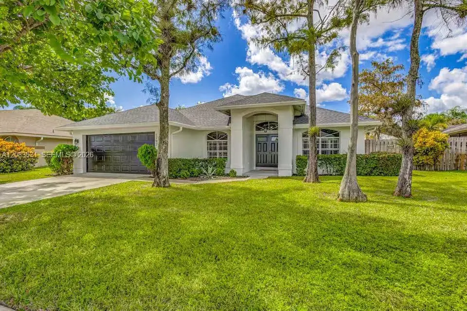 4 bedroom 2 bath Residential Lease for rent at 1797 Hollyhock Rd, Wellington FL 33414