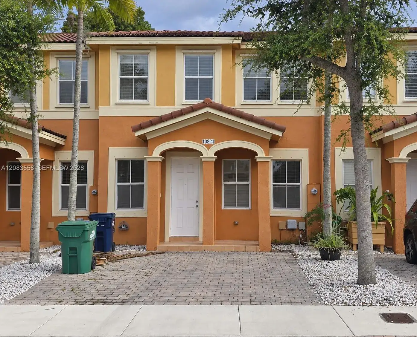 3 bedroom 2 bath Residential Lease for rent at 10824 SW 240th Ln, Homestead FL 33032