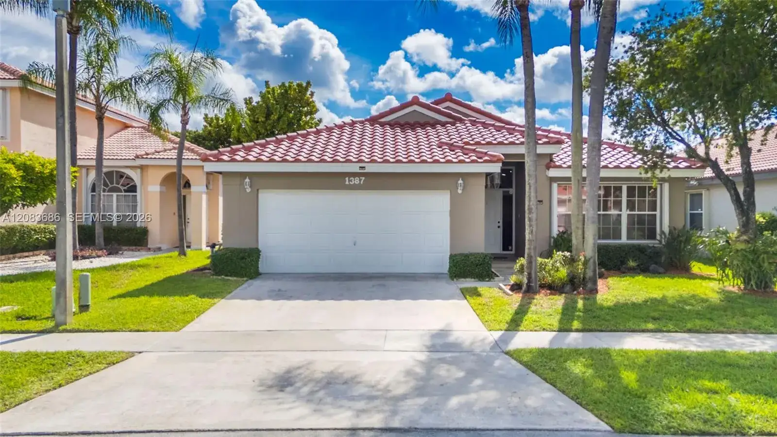 1387 SW 181st Ave, Pembroke Pines FL 33029