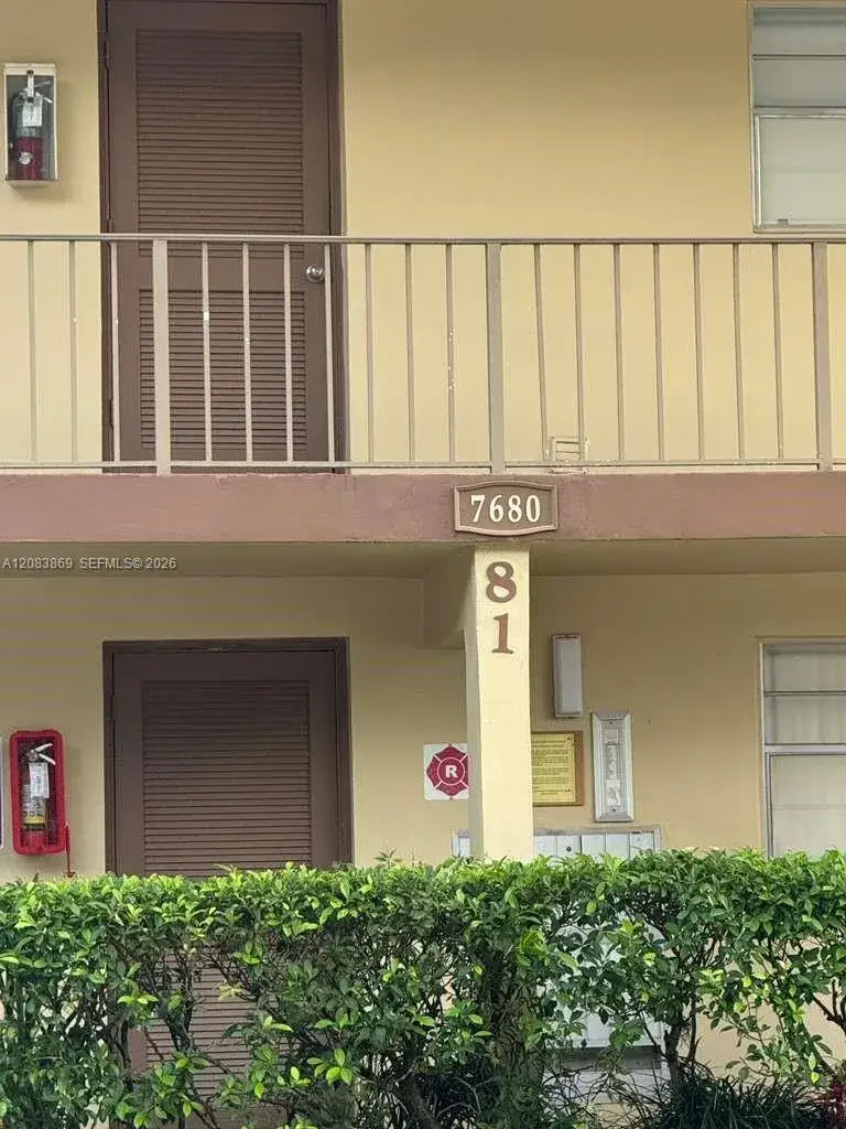 2 bedroom 2 bath Residential for sale at 7680 NW 1st St # 107, Margate FL 33063
