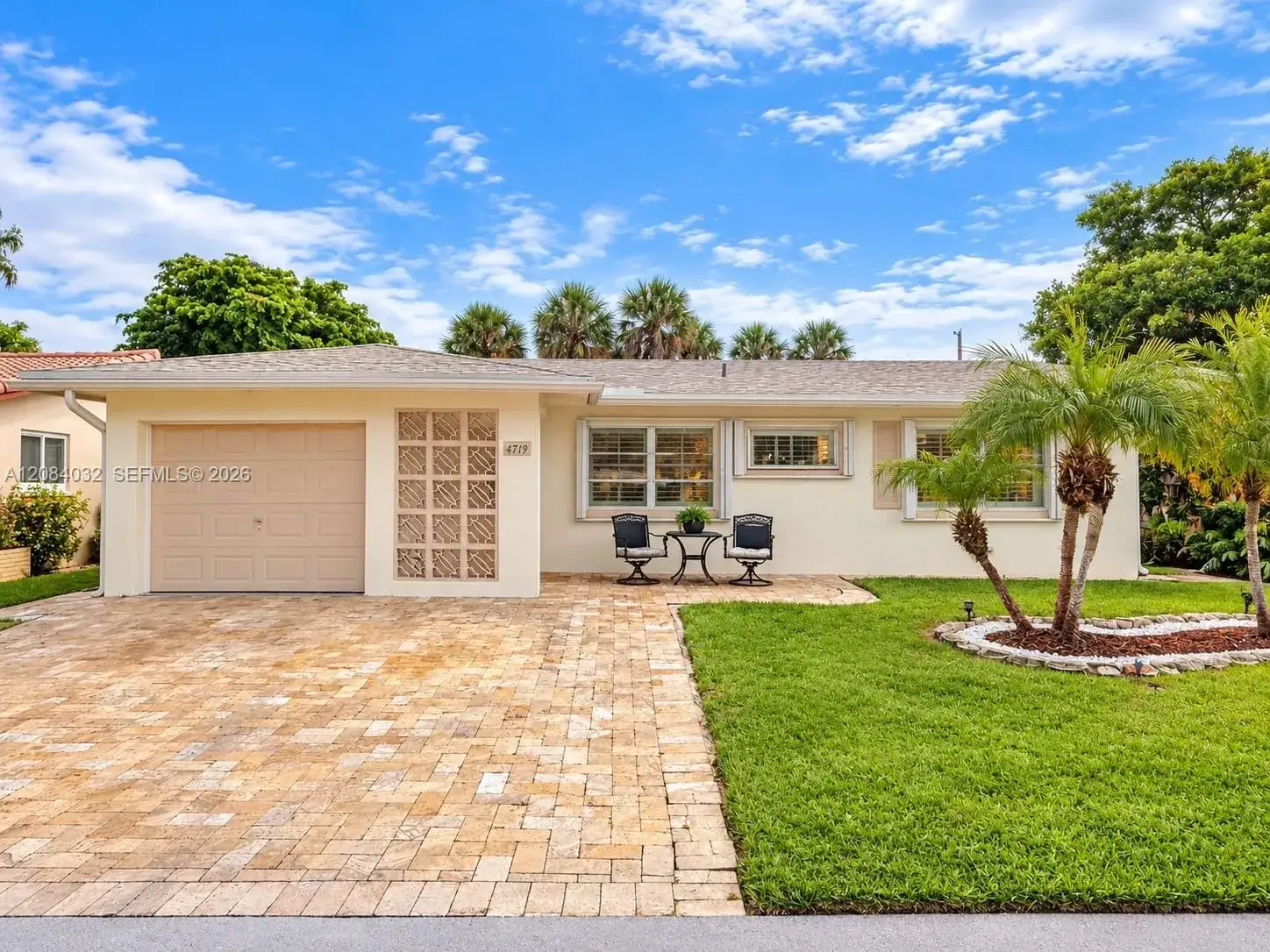 2 bedroom 2 bath Residential for sale at 4719 NW 44th Ct, Tamarac FL 33319