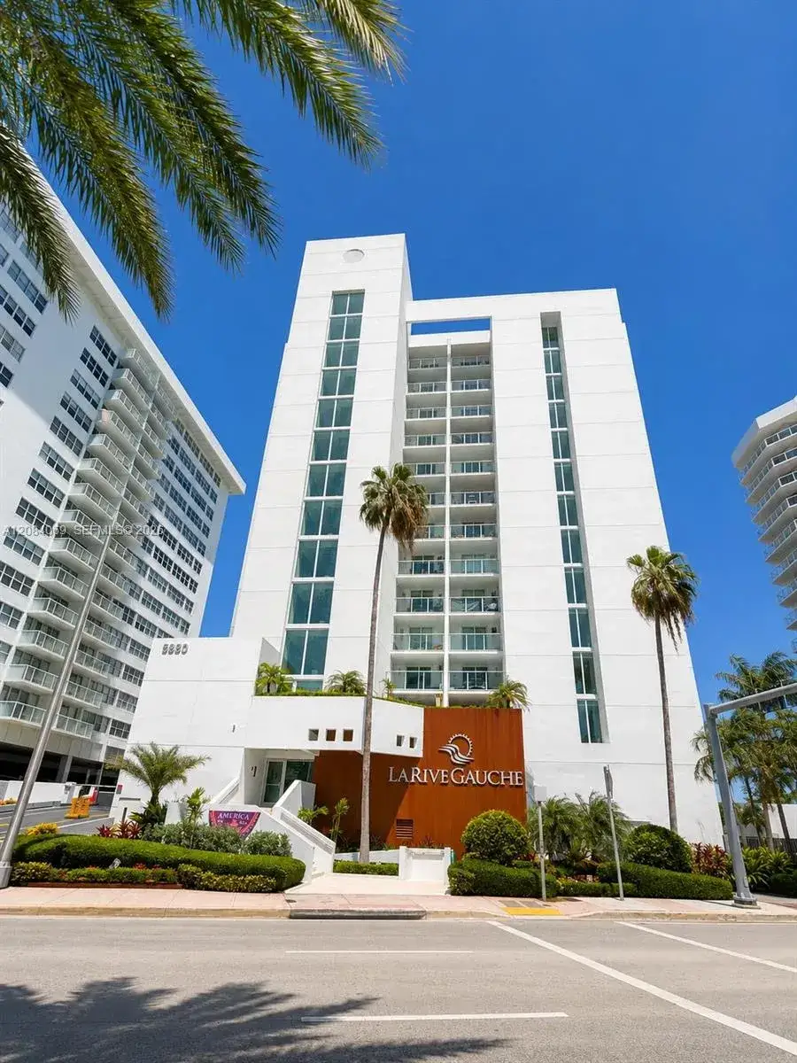 2 bedroom 2 bath Residential Lease for rent at 5880 Collins Ave # 903, Miami Beach FL 33140