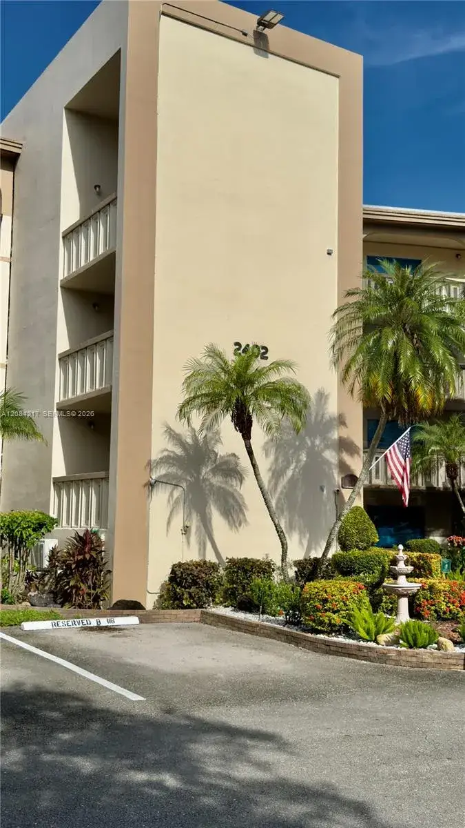 2 bedroom 2 bath Residential for sale at 2402 Antigua Cir # G1, Coconut Creek FL 33066