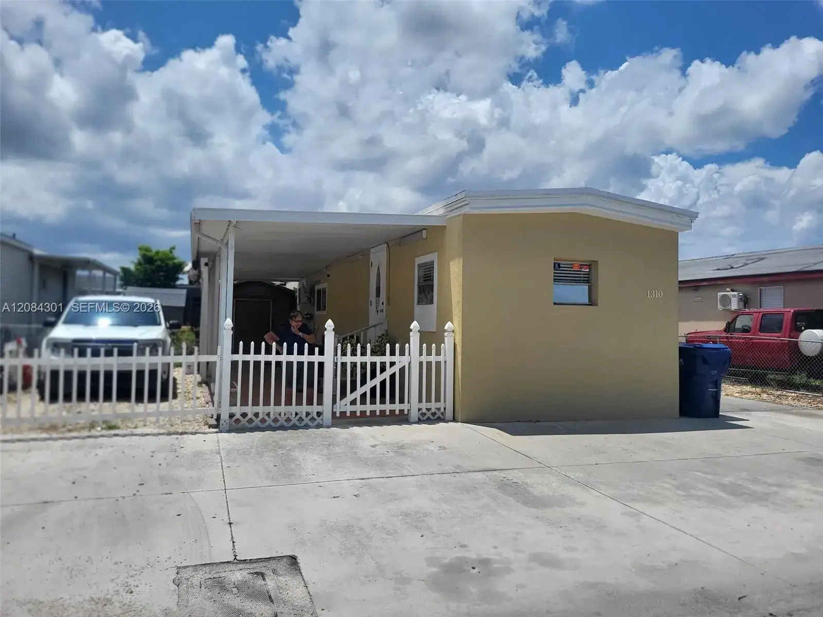 2 bedroom 2 bath Residential Lease for rent at 1310 130 AVE # 1310, Miami FL 33184