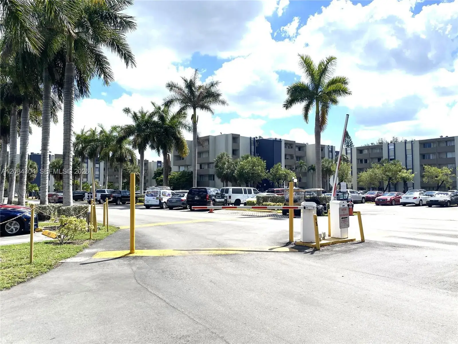 2 bedroom 2 bath Residential Lease for rent at 10000 NW 80 Ct # 2537, Hialeah Gardens FL 33016