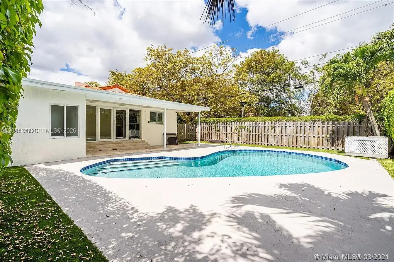 3 bedroom 3 bath Residential Lease for rent at 375 SW 20th Rd # 1, Miami FL 33129