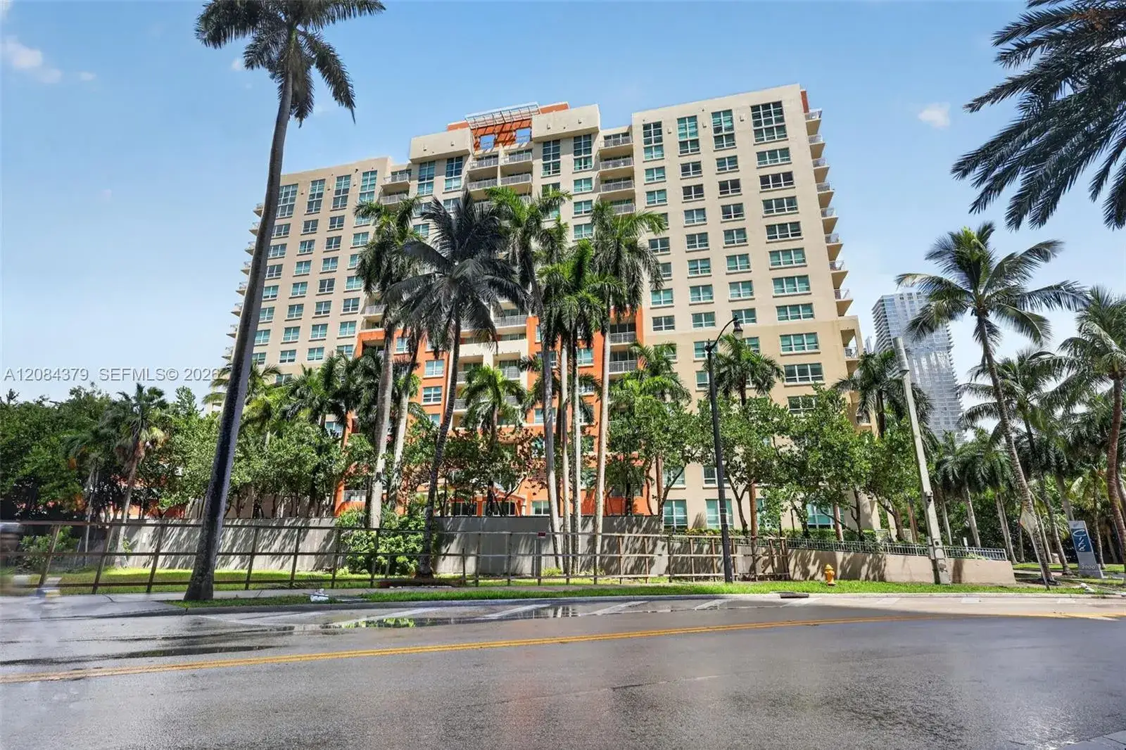 2 bedroom 2 bath Residential Lease for rent at 2000 N Bayshore Dr # 317, Miami FL 33137