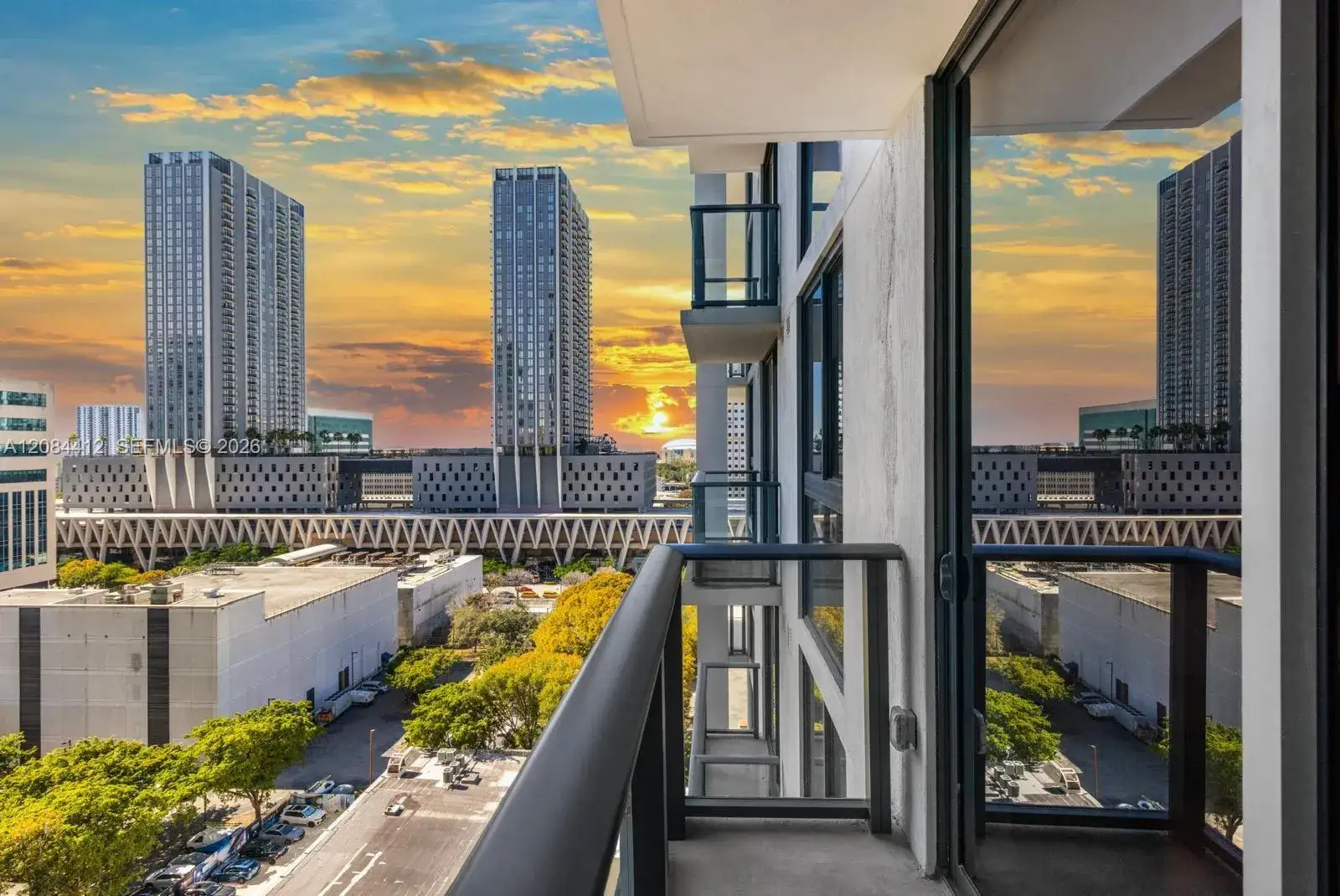 1 bedroom 1 bath Residential Lease for rent at 11 NE 6th St # 1503, Miami FL 33132
