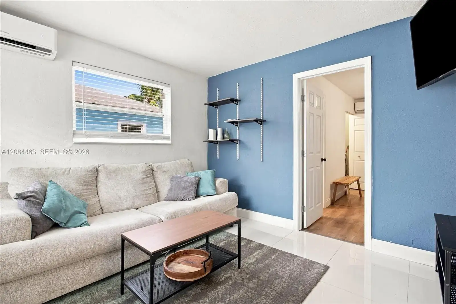 1 bedroom 1 bath Residential Lease for rent at 7981 NW 12th Pl # 1, Miami FL 33147