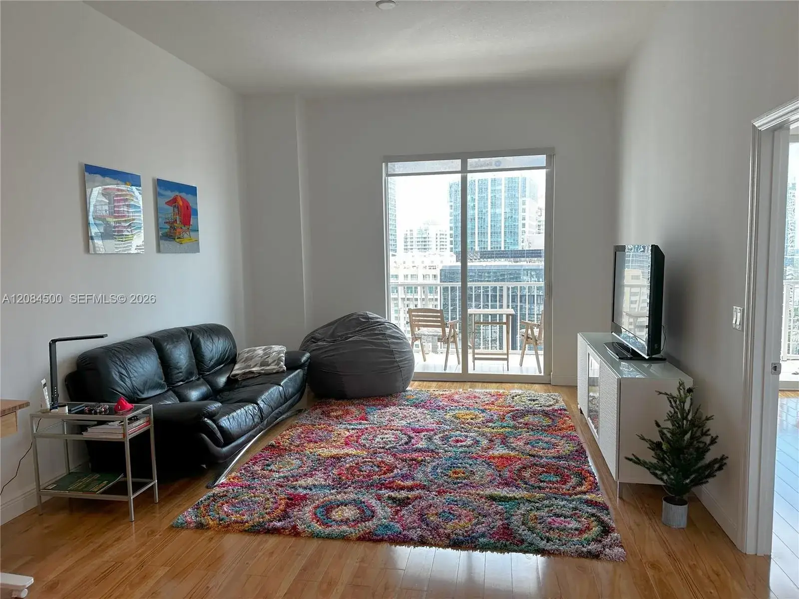 1 bedroom 1 bath Residential Lease for rent at 1250 S Miami Ave # 2408, Miami FL 33130