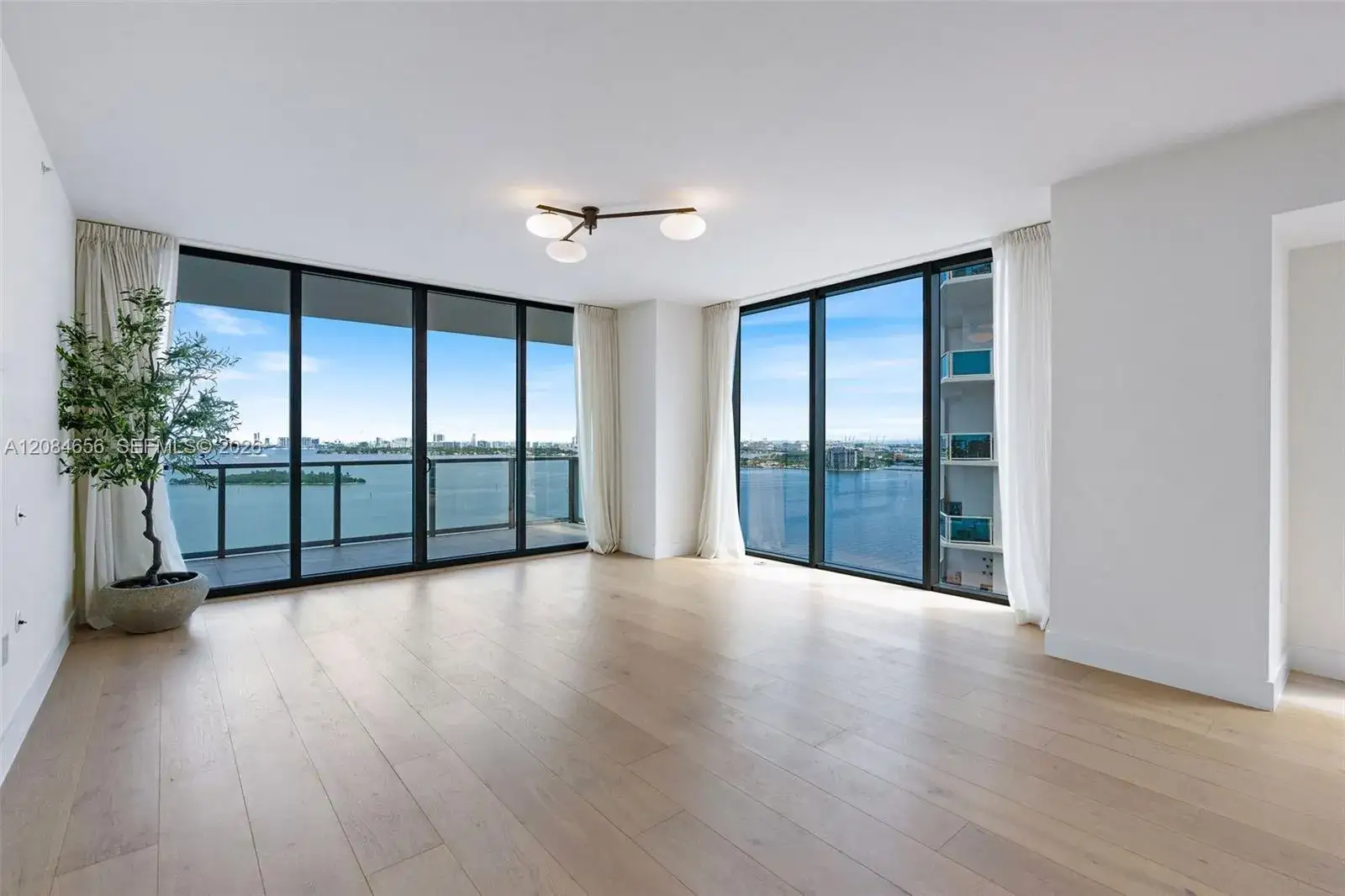 3 bedroom 4 bath Residential Lease for rent at 788 NE 23rd St # 1501, Miami FL 33137
