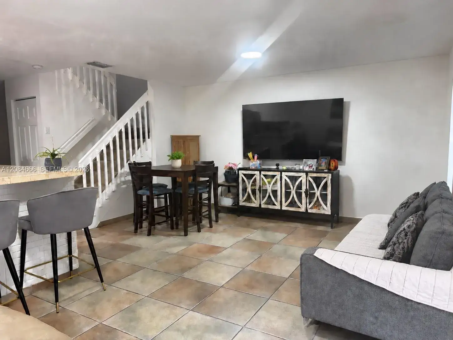 4 bedroom 3 bath Residential Lease for rent at 13917 SW 175th Ter, Miami FL 33177