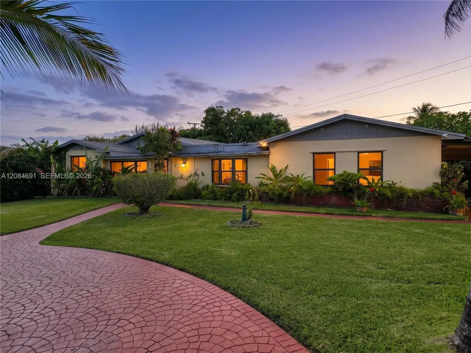 6 bedroom 4 bath Residential for sale at 10900 SW 177th Ter, Miami FL 33157