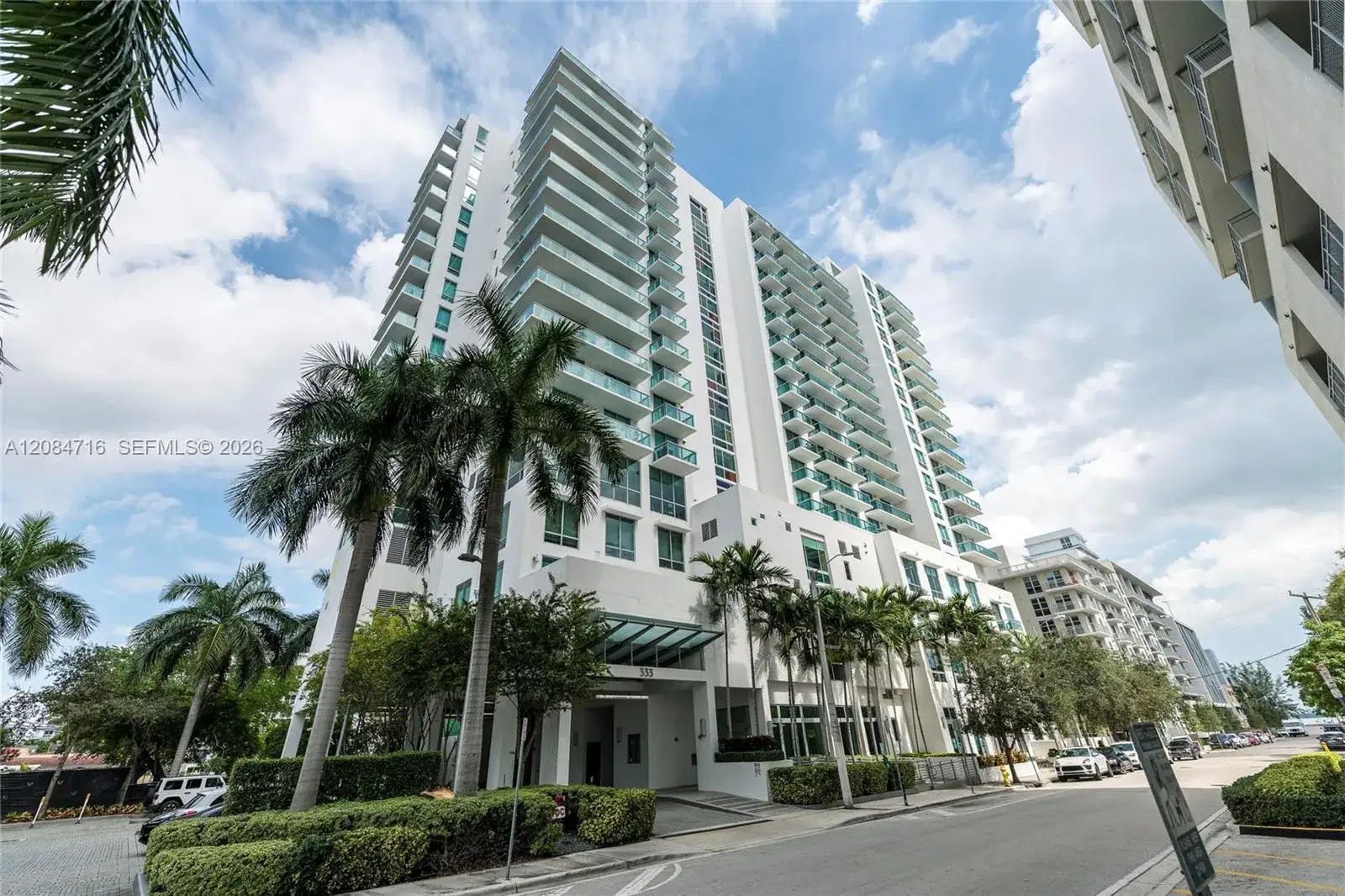 1 bedroom 1 bath Residential Lease for rent at 333 NE 24th St # 807, Miami FL 33137