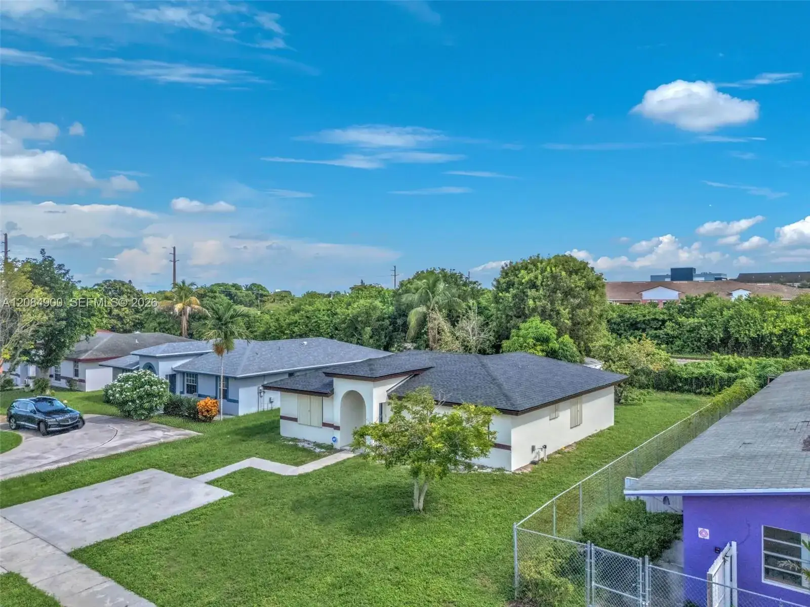 3 bedroom 2 bath Residential for sale at 370 NW 14th St, Pompano Beach FL 33060