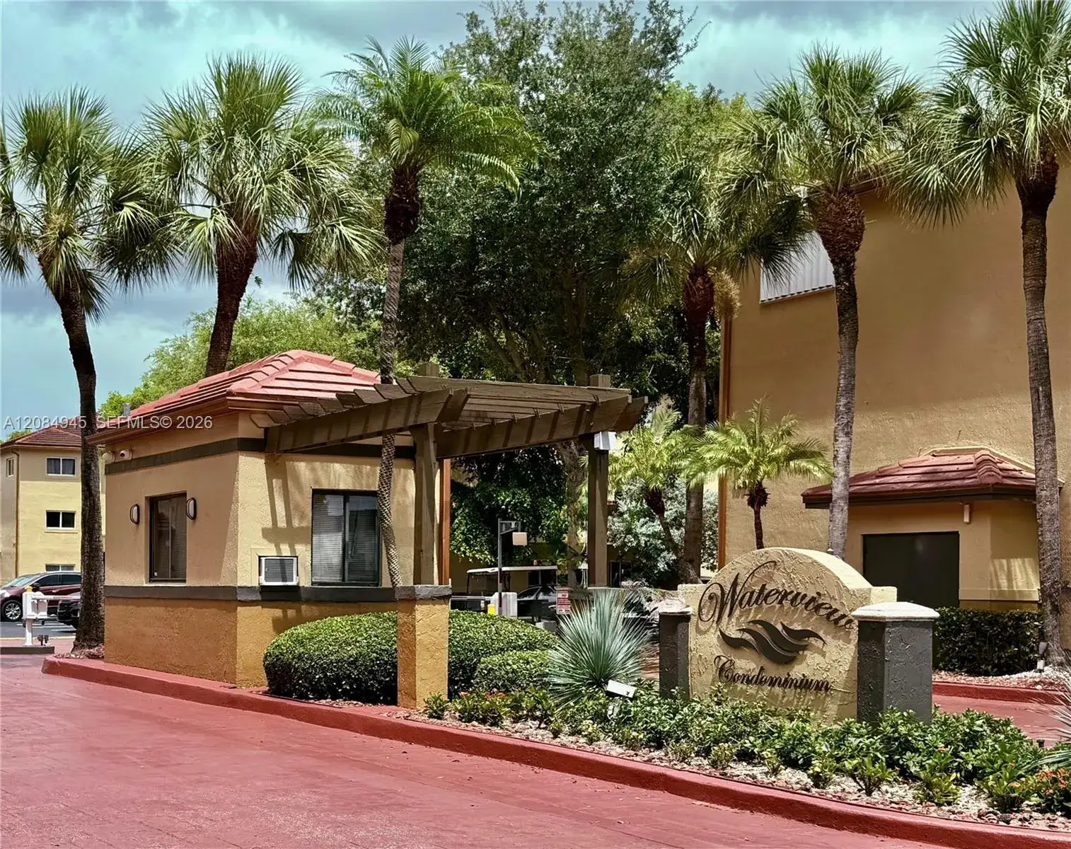1 bedroom 1 bath Residential Lease for rent at 14931 SW 82nd Ln # 401, Miami FL 33193