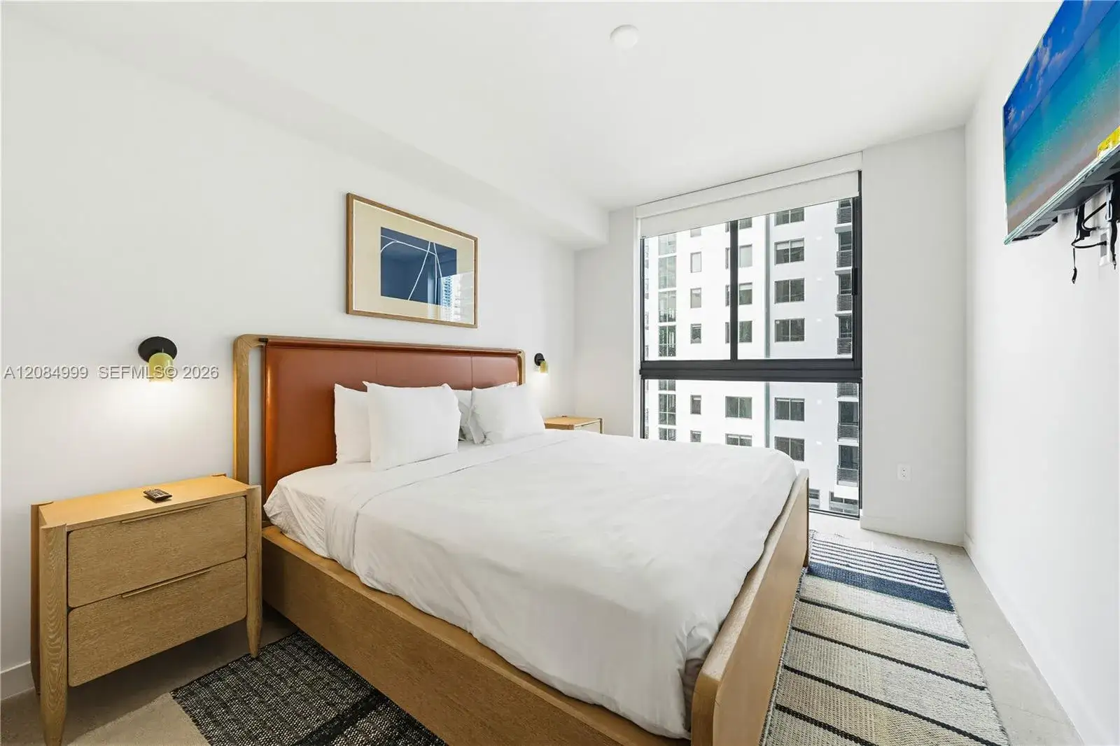 1 bedroom 1 bath Residential Lease for rent at 11 NE 6th St # 1512, Miami FL 33132