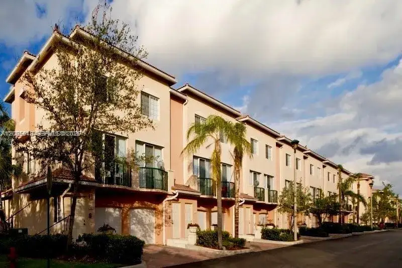 2 bedroom 2 bath Residential for sale at 2009 SE 10th Ave # 303, Fort Lauderdale FL 33316