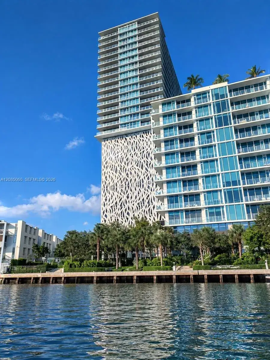 1 bedroom 1 bath Residential Lease for rent at 1861 NW S River Dr # 802, Miami FL 33125