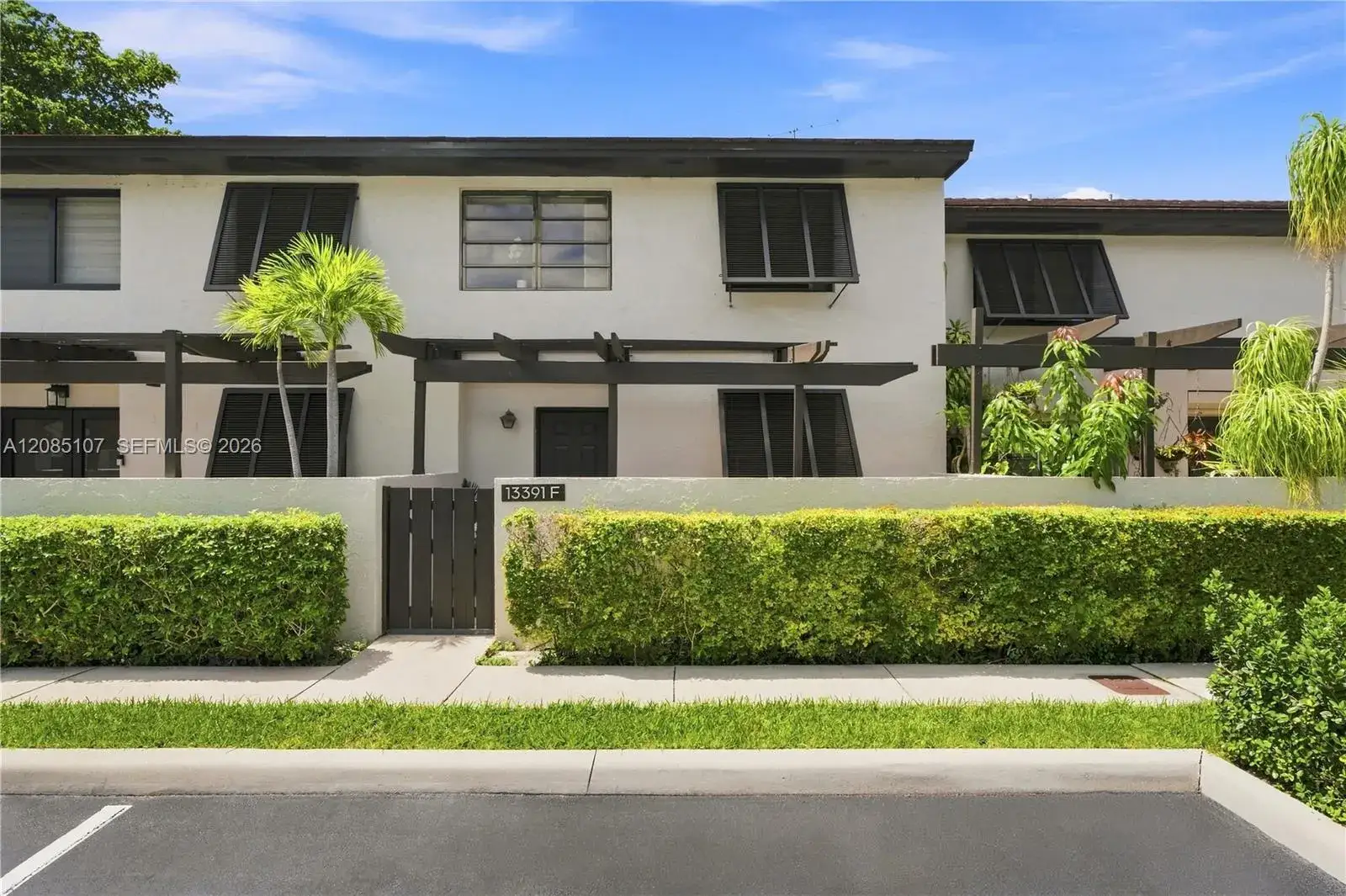 3 bedroom 2 bath Residential for sale at 13391 SW 88th Ter # F, Miami FL 33186