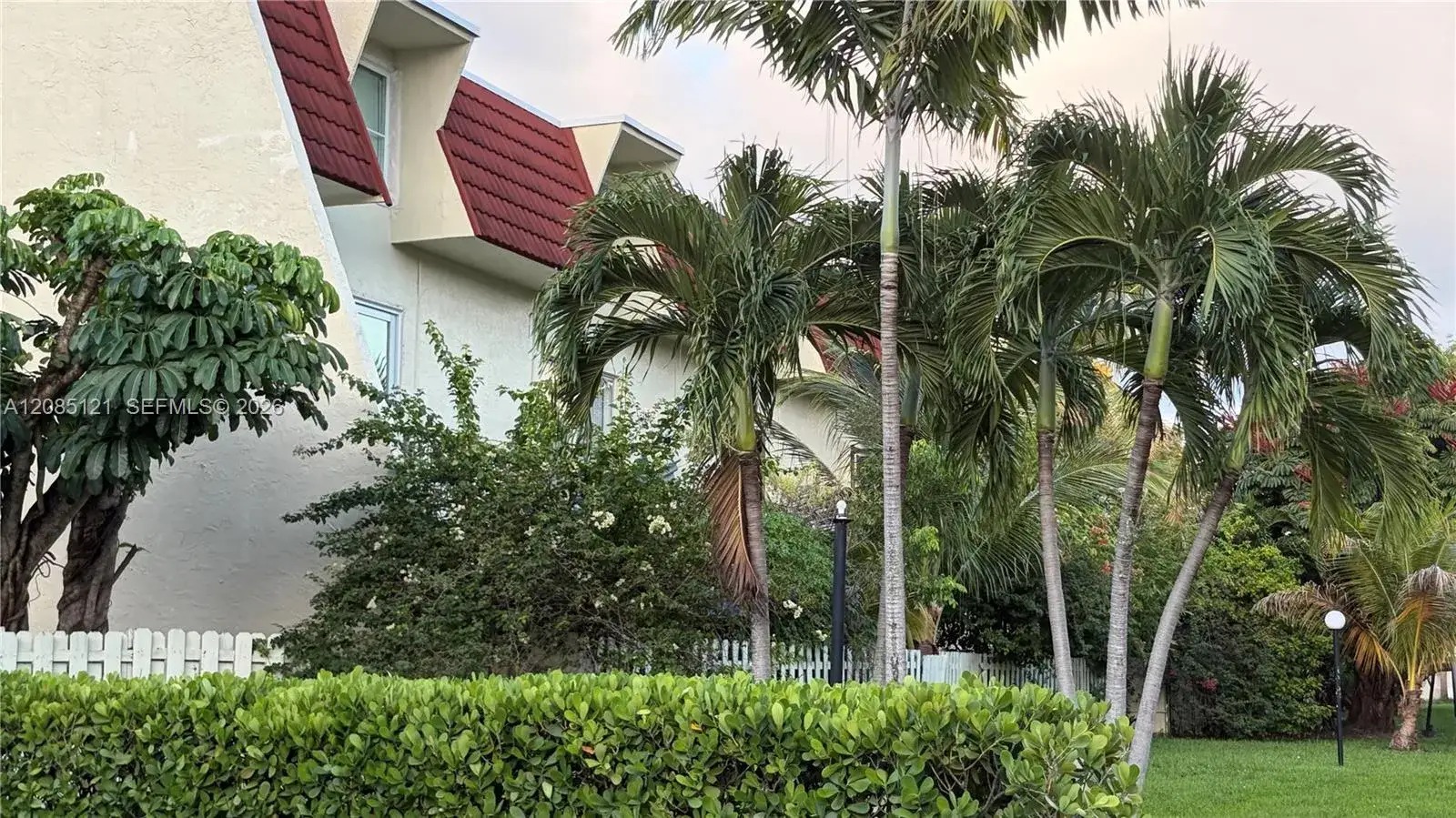 2 bedroom 2 bath Residential for sale at 1655 NE 115th St # 12B, Miami FL 33181