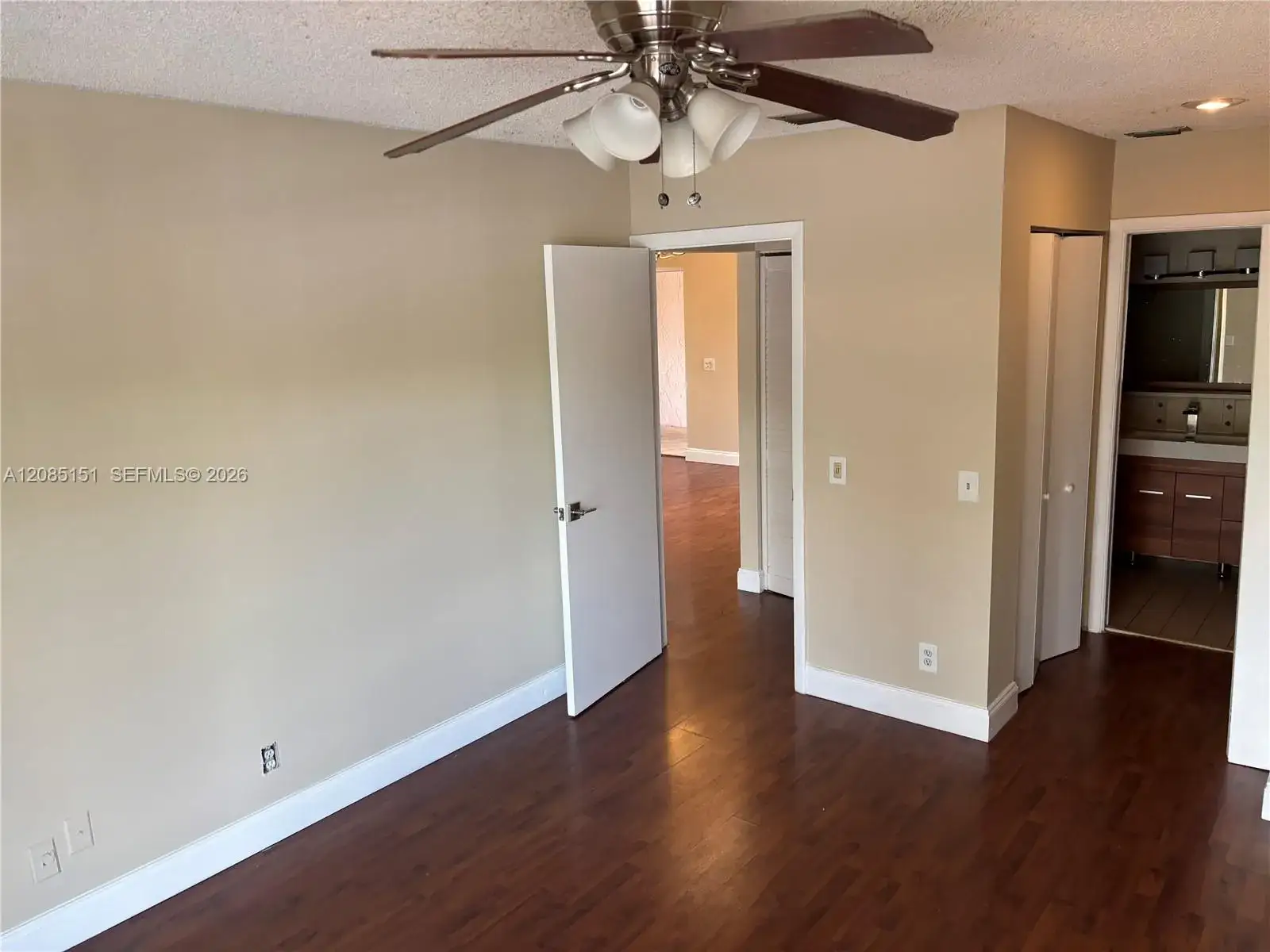 2 bedroom 2 bath Residential Lease for rent at 10521 Mahogany Key Cir # 204, Miami FL 33196