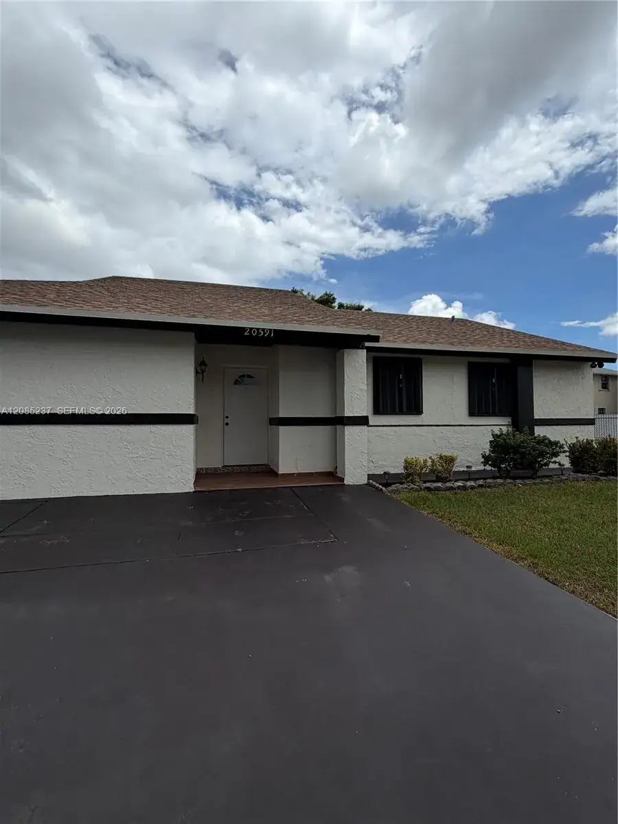 3 bedroom 2 bath Residential Lease for rent at 20591 SW 124th Ct, Miami FL 33177