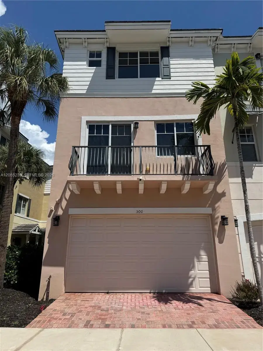3 bedroom 3 bath Residential for sale at 500 NW 39th Cir, Boca Raton FL 33431