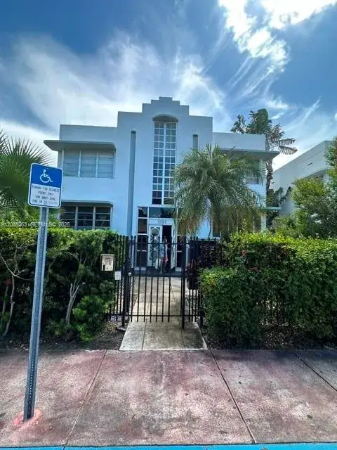 1 bath Residential Lease for rent at 1525 Meridian Ave # 101, Miami Beach FL 33139