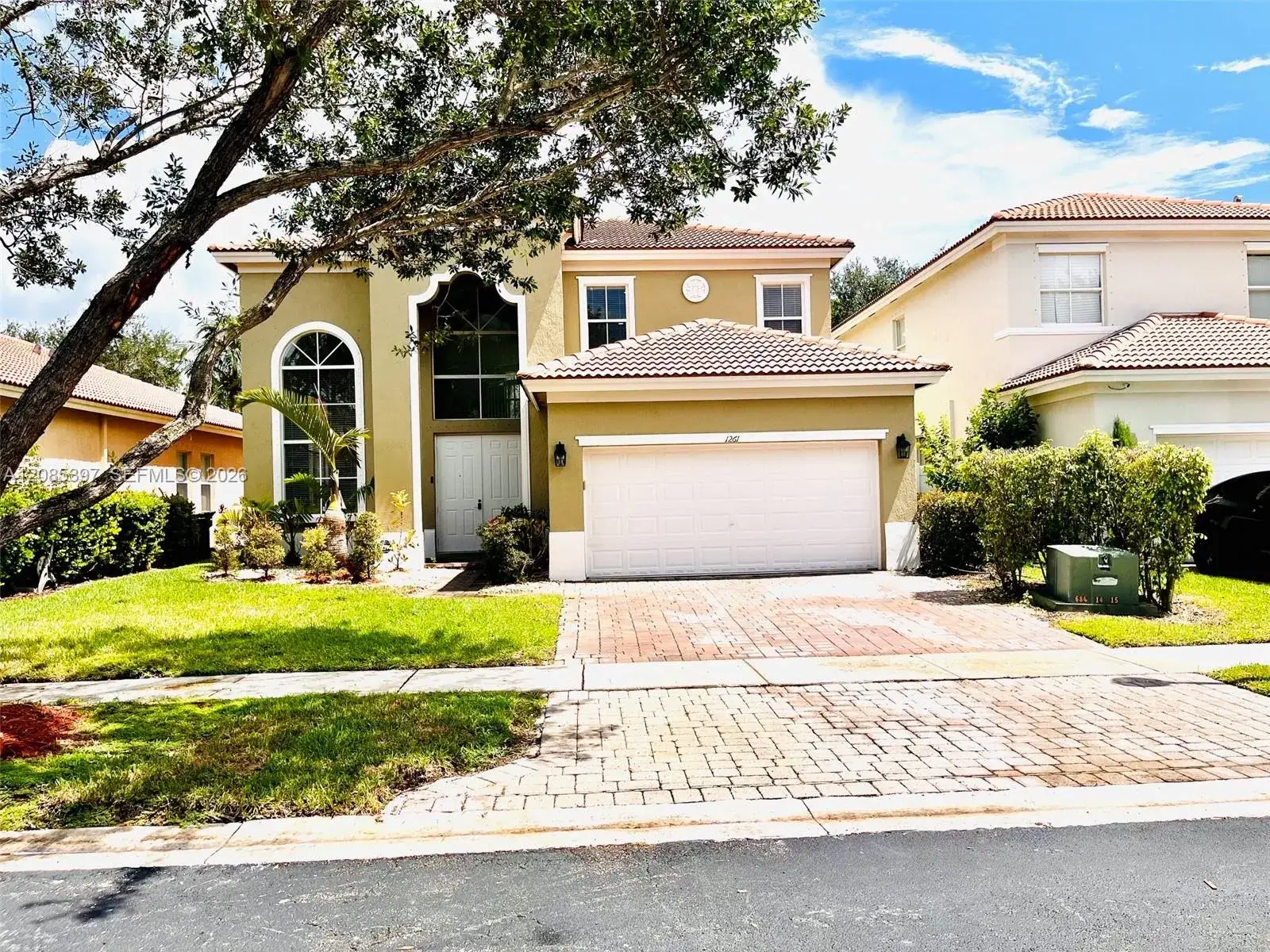 1261 NE 37th Pl, Homestead FL 33033