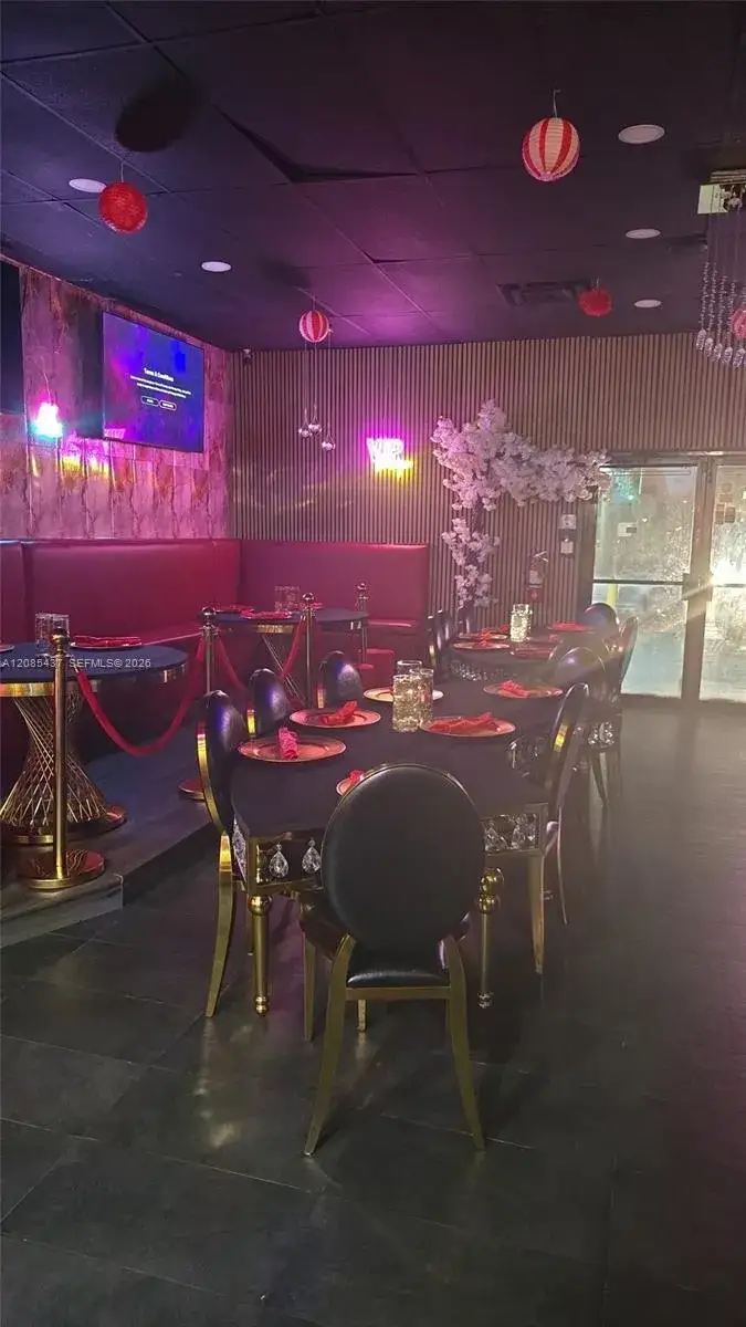 Business Opportunity for sale at 7776 NW 44th St, Sunrise FL 33351
