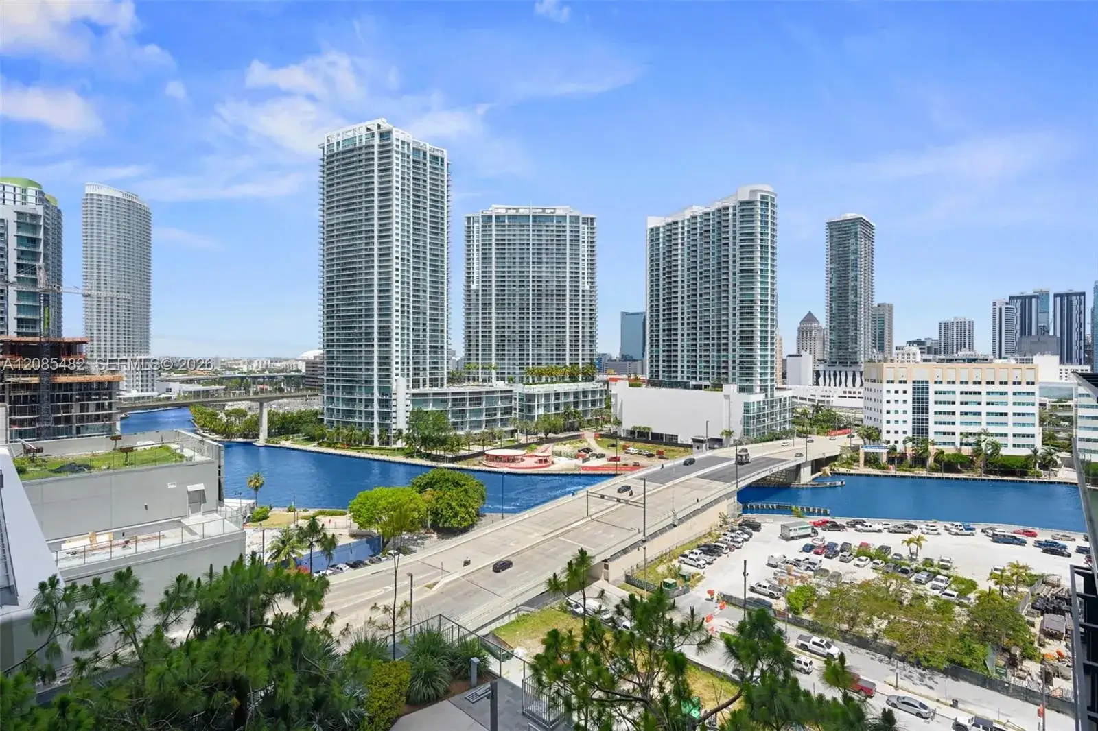 68 SE 6th St # 910, Miami FL 33131