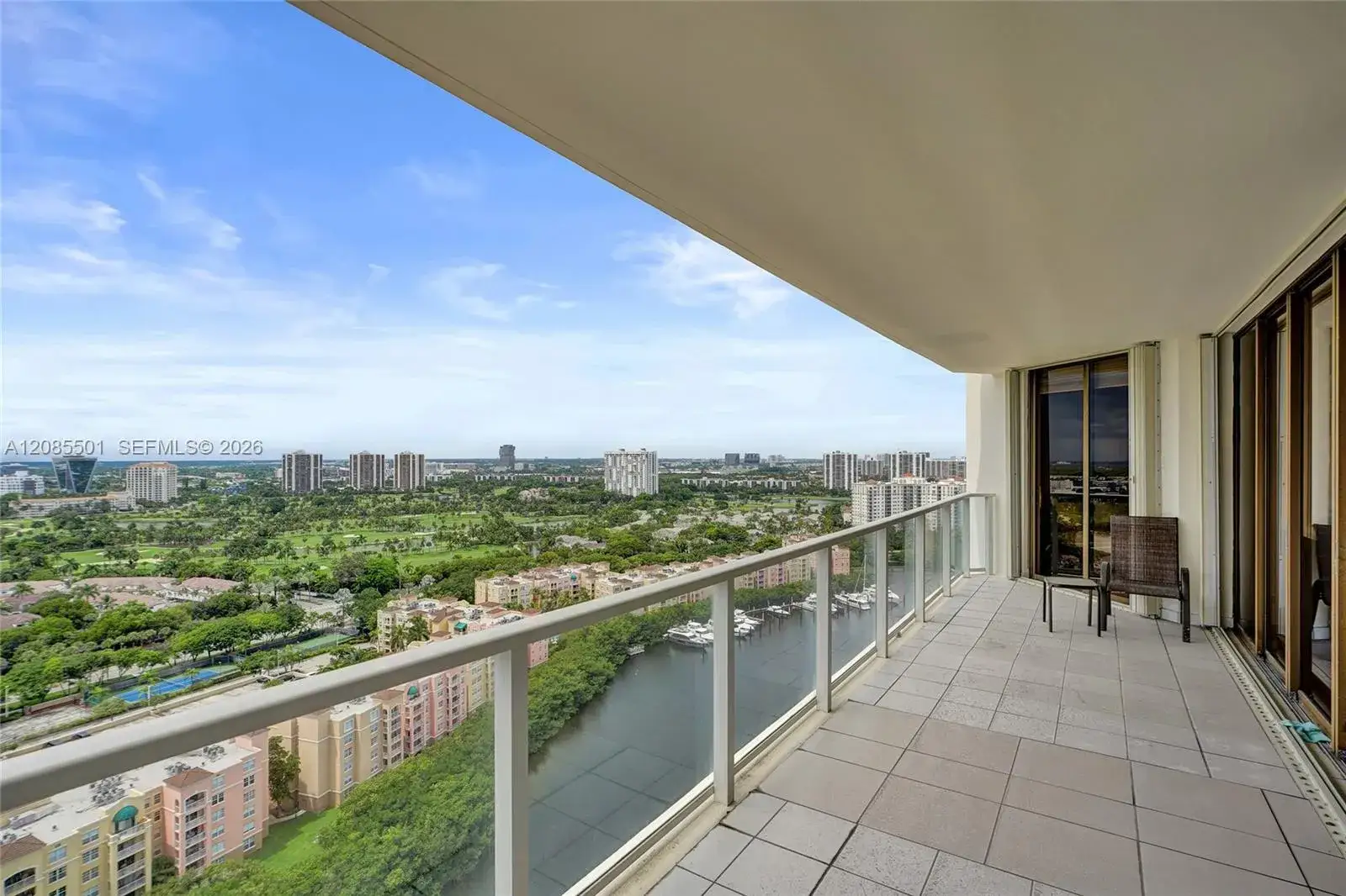 2 bedroom 2 bath Residential for sale at 19500 Turnberry Way # 23C, Aventura FL 33180