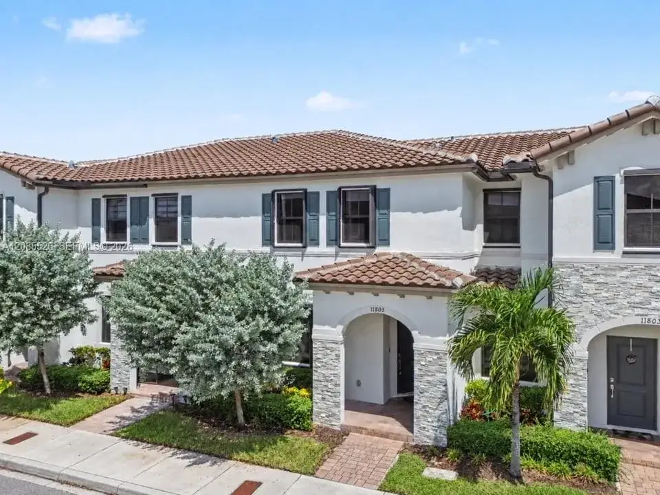 3 bedroom 2 bath Residential for sale at 11805 SW 245th Ter, Homestead FL 33032