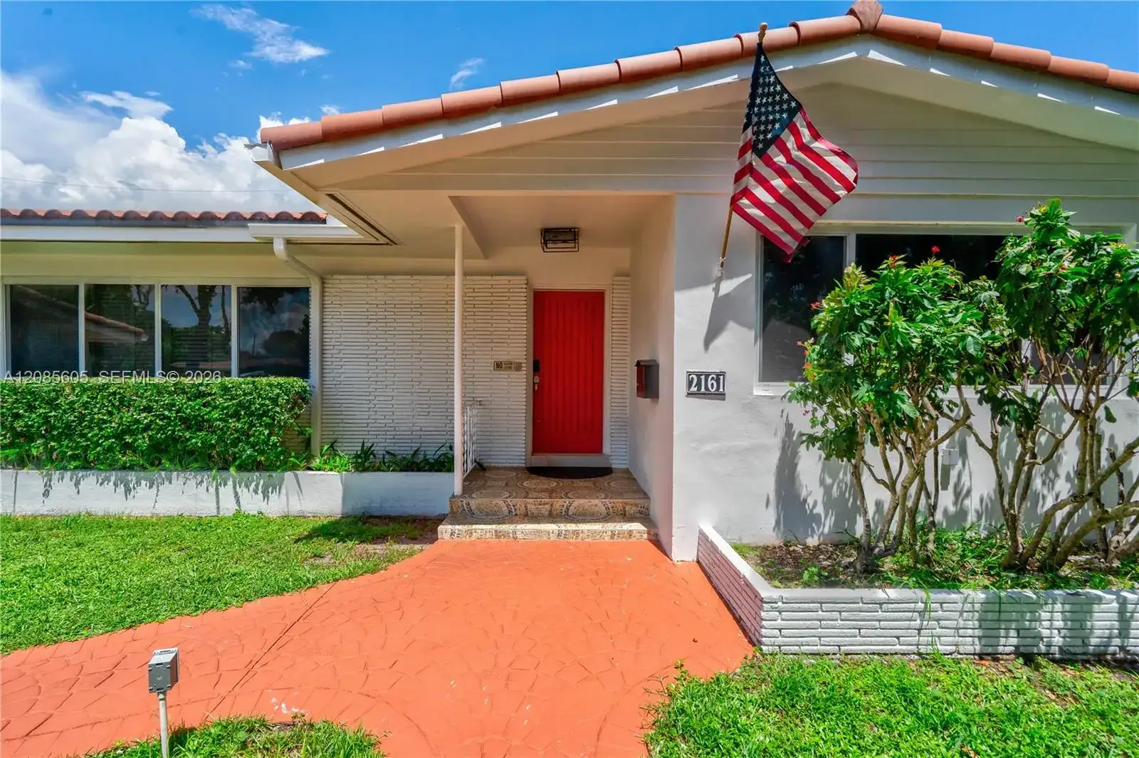 3 bedroom 2 bath Residential for sale at 2161 NE 171st St, North Miami Beach FL 33162
