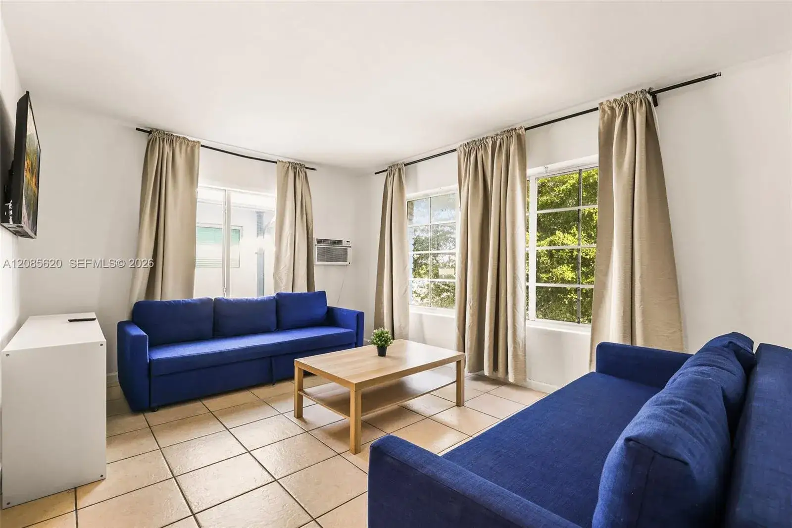 1 bedroom 1 bath Residential Lease for rent at 7340 Harding Ave # 9, Miami Beach FL 33141