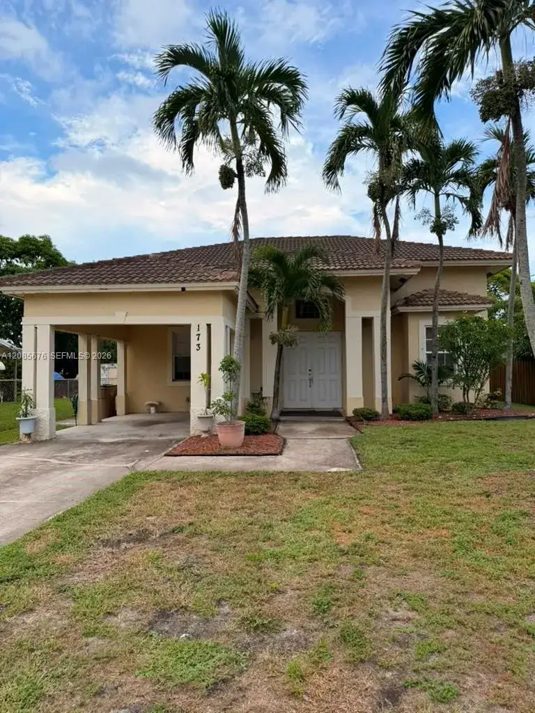 5 bedroom 3 bath Residential for sale at 173 SW 3rd Ct, Deerfield Beach FL 33441
