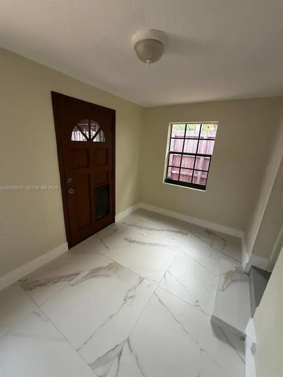 1 bedroom 1 bath Residential Lease for rent at 2424 SW 21st Ter # 0, Miami FL 33145