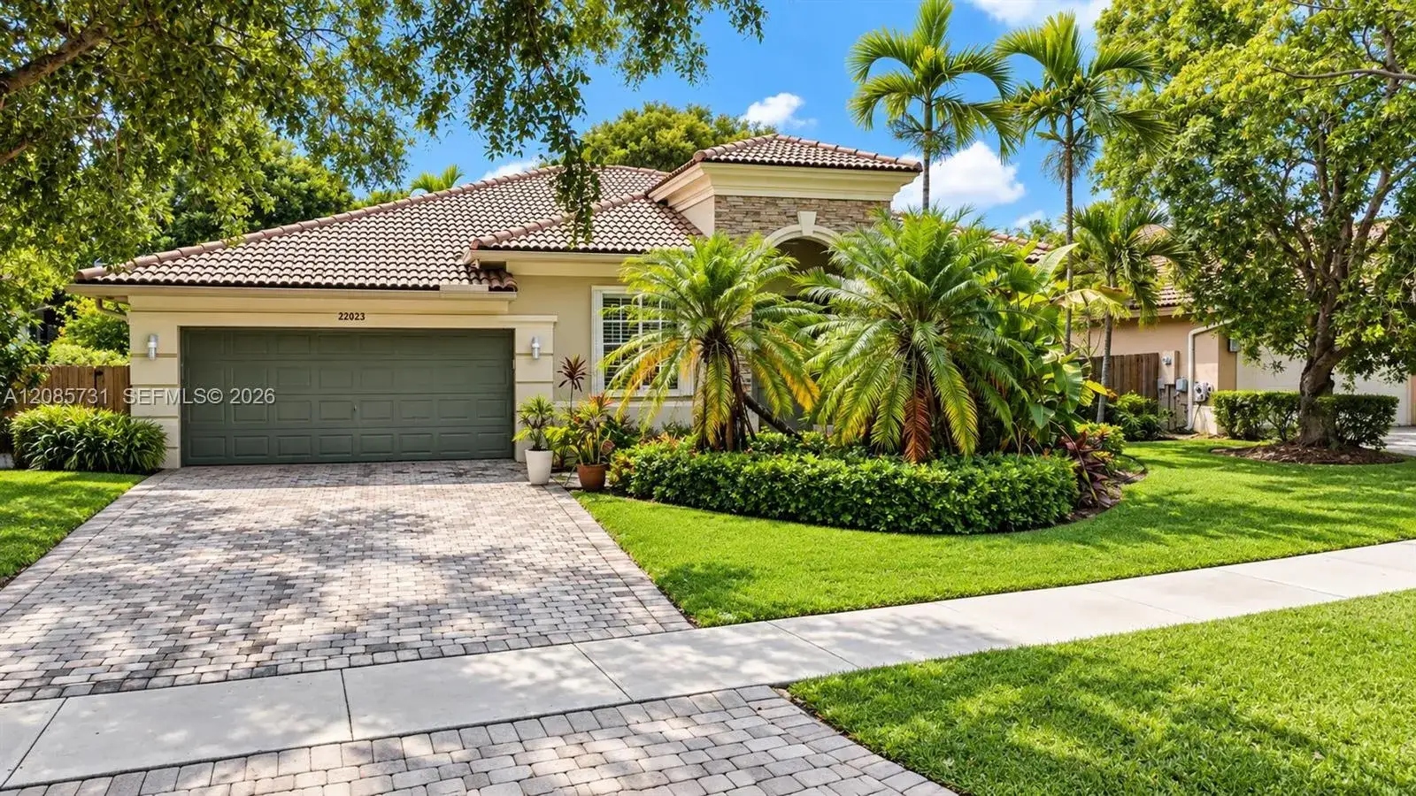22023 SW 95th Pl, Cutler Bay FL 33190