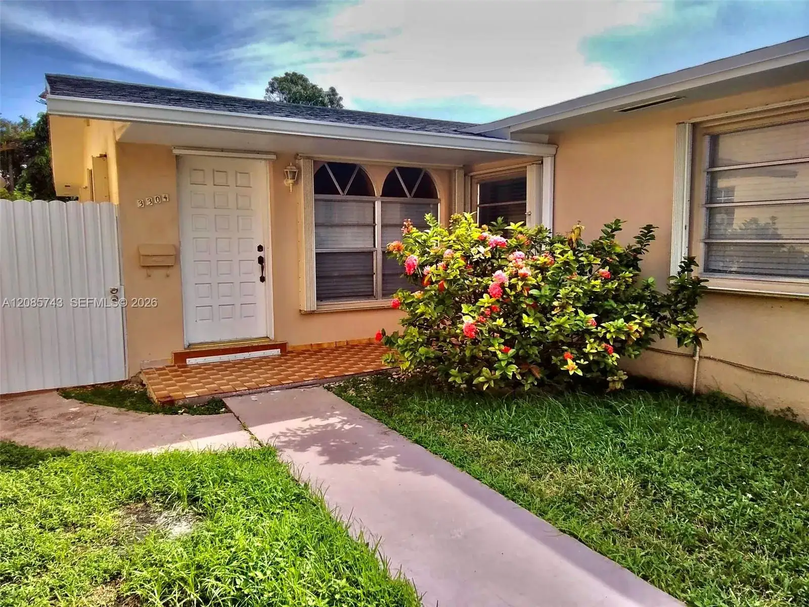 3 bedroom 2 bath Residential Lease for rent at 3304 SW 23rd St # 0, Miami FL 33145