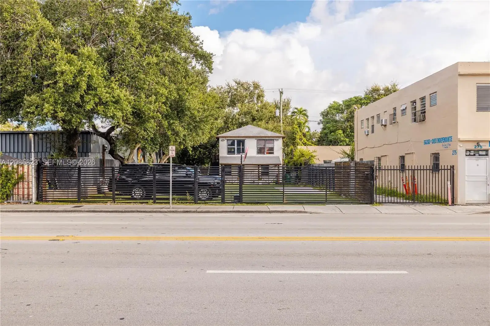 279 NW 54th St, Miami FL 33127
