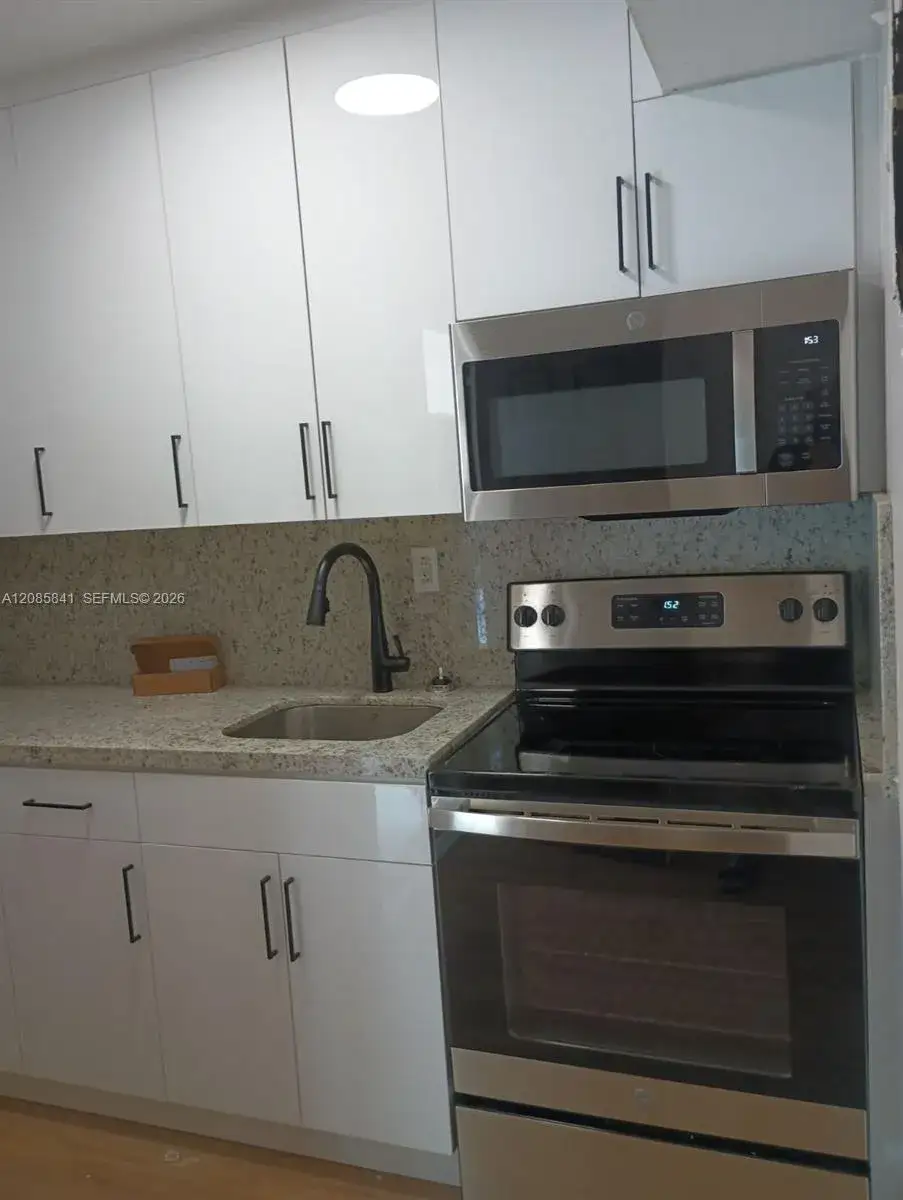 2 bedroom 1 bath Residential Lease for rent at 1484 NW 15th Avenue # 5, Miami FL 33125