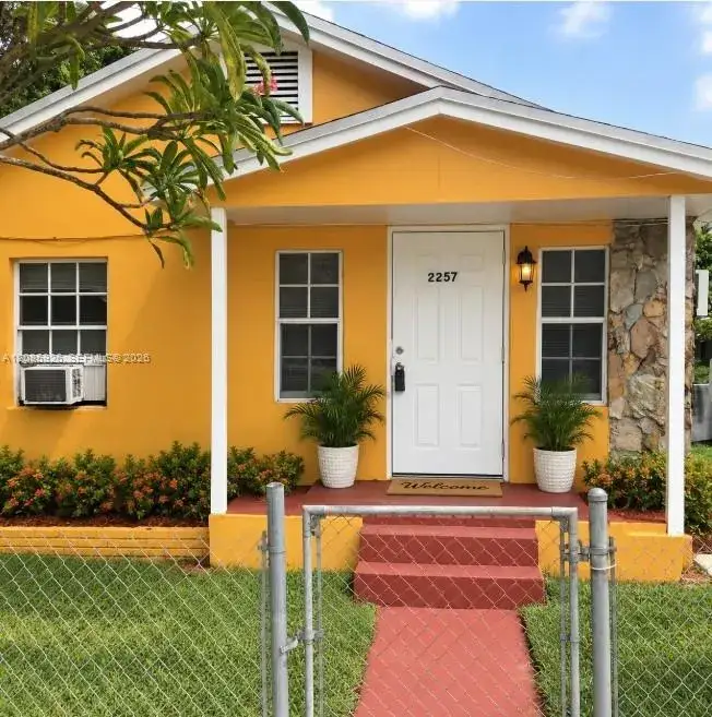 2 bedroom 1 bath Residential Lease for rent at 2257 NW 82nd St # 2257, Miami FL 33147