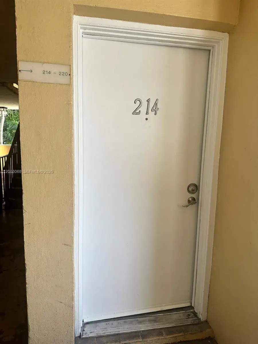 1 bedroom 1 bath Residential Lease for rent at 8810 Fontainebleau Blvd # 214, Miami FL 33172
