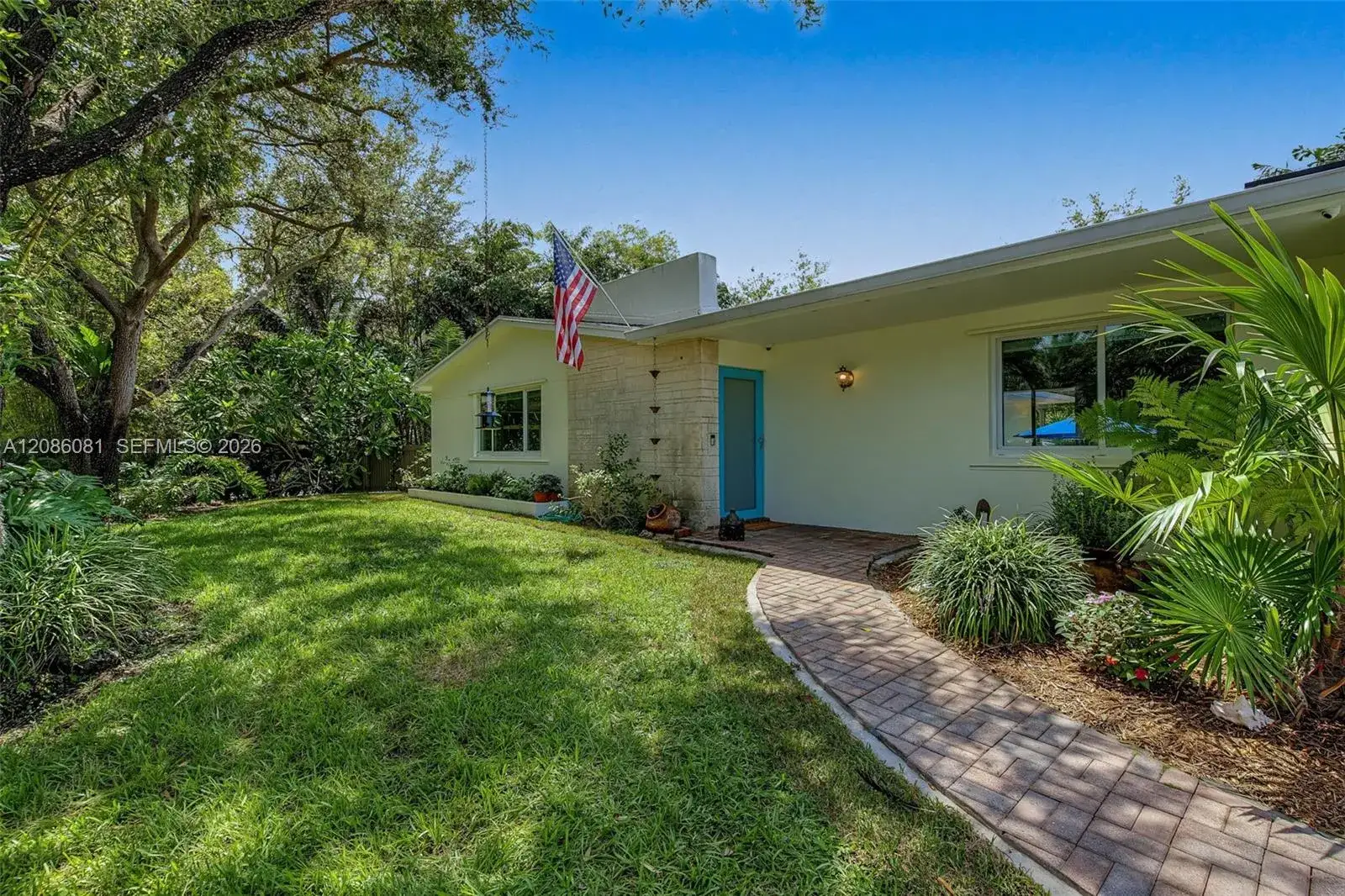 3 bedroom 2 bath Residential for sale at 18740 SW 86th Ave, Cutler Bay FL 33157