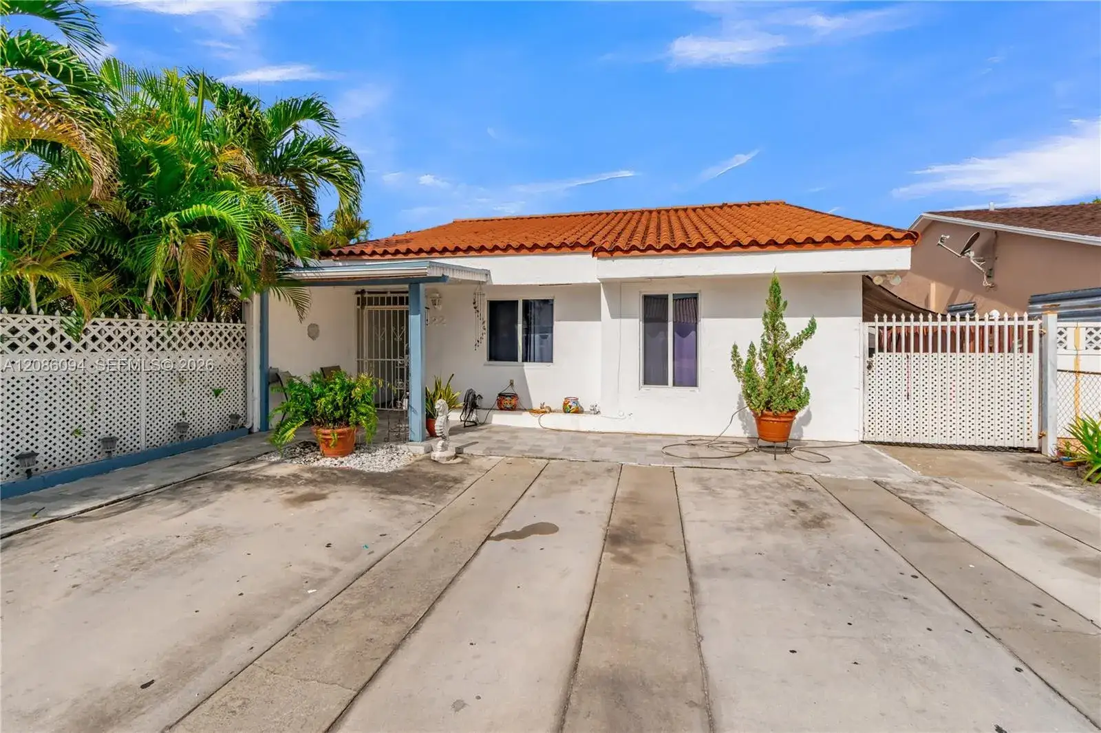 3 bedroom 3 bath Residential for sale at 22 NW 108th Ct, Miami FL 33172