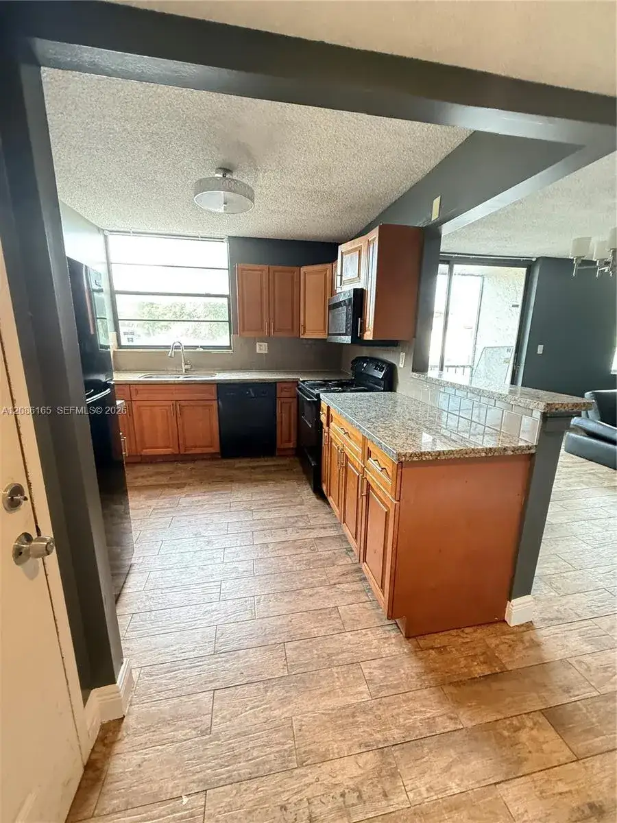 3 bedroom 2 bath Residential for sale at 1798 NW 55th Ave # 203, Lauderhill FL 33313